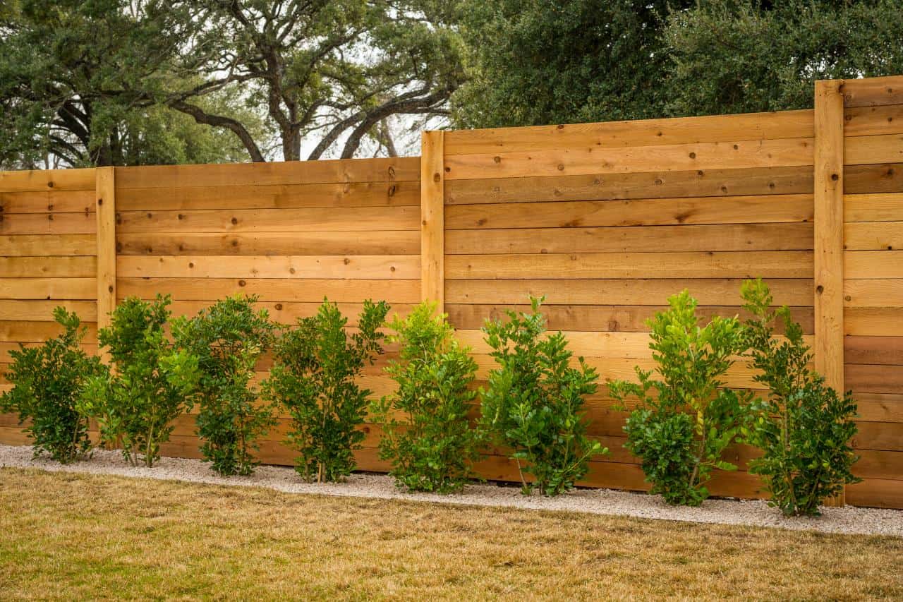 Quelle est la hauteur maximale autorisée pour une clôture de jardin